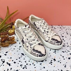 Steve Madden Bertie Snake Print Platform Lace Up Women’s Sneakers Sz 8